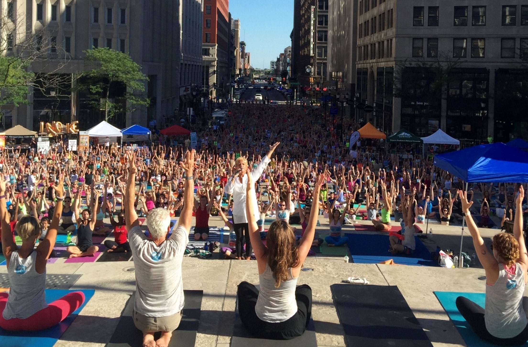 DrSue-Monumental-Yoga-2016